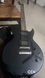 ELECTRIC GUITAR