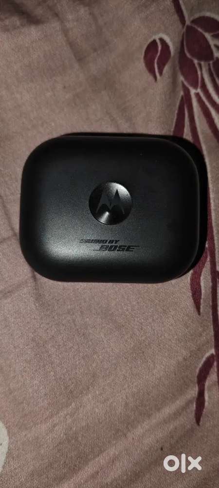 Moto buds plus