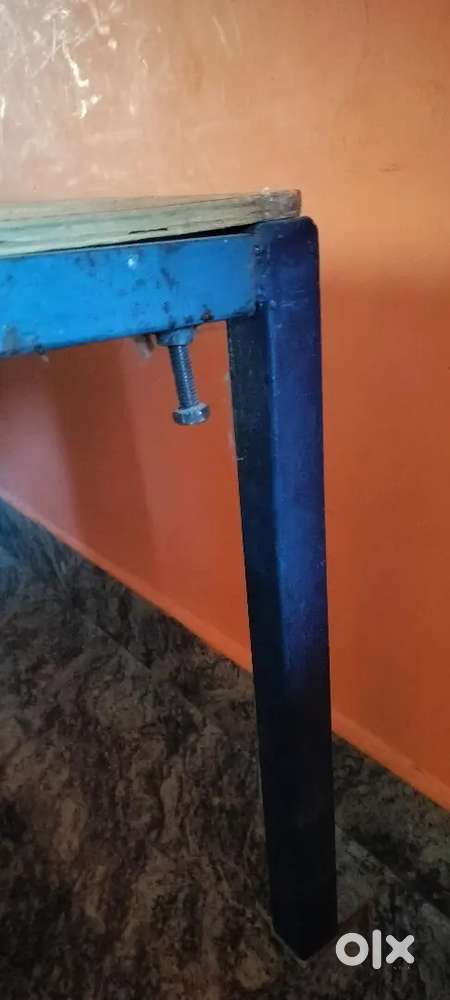 Single cot iron bed with plywood