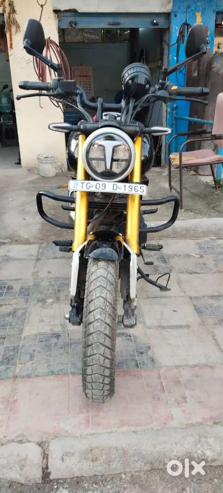 TVS RONIN 2014 MODEL FOR SALE