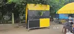 Fried chicken shop / shopkeeper