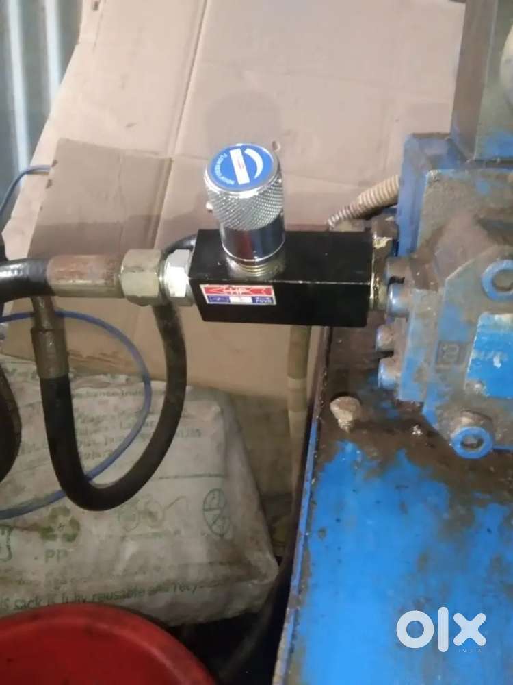 Hydraulic machine maintenance services