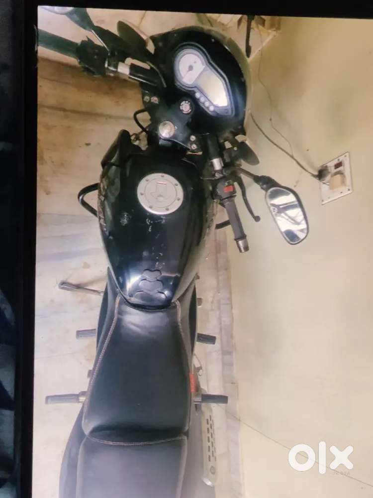 Bajaj pulsar 180