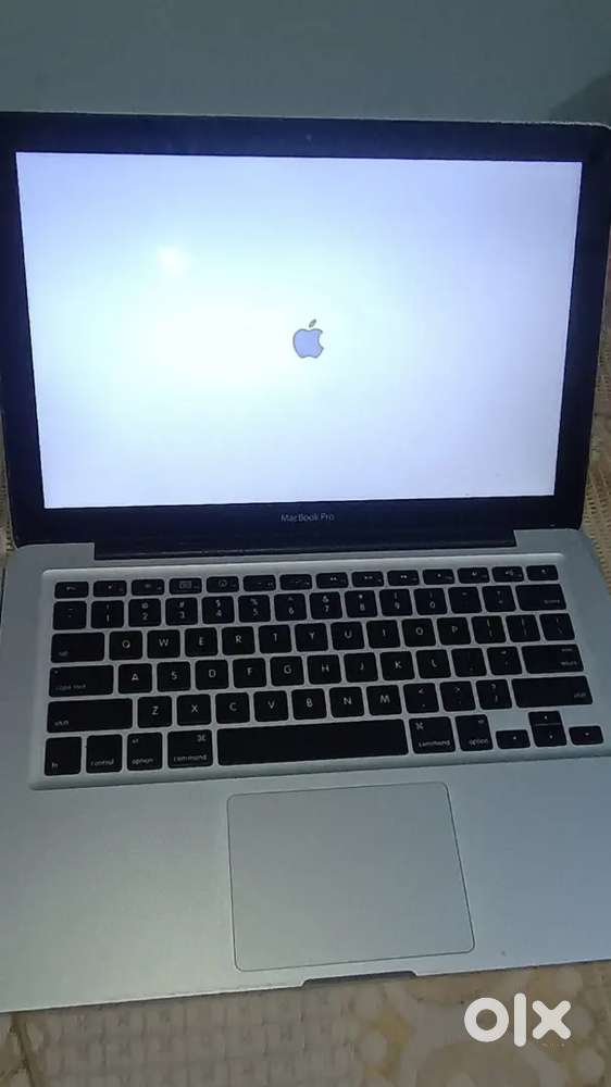 Apple Macbook Pro old edition
