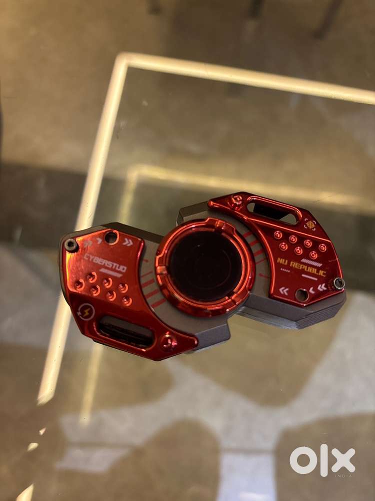 NU Republic Earphones
