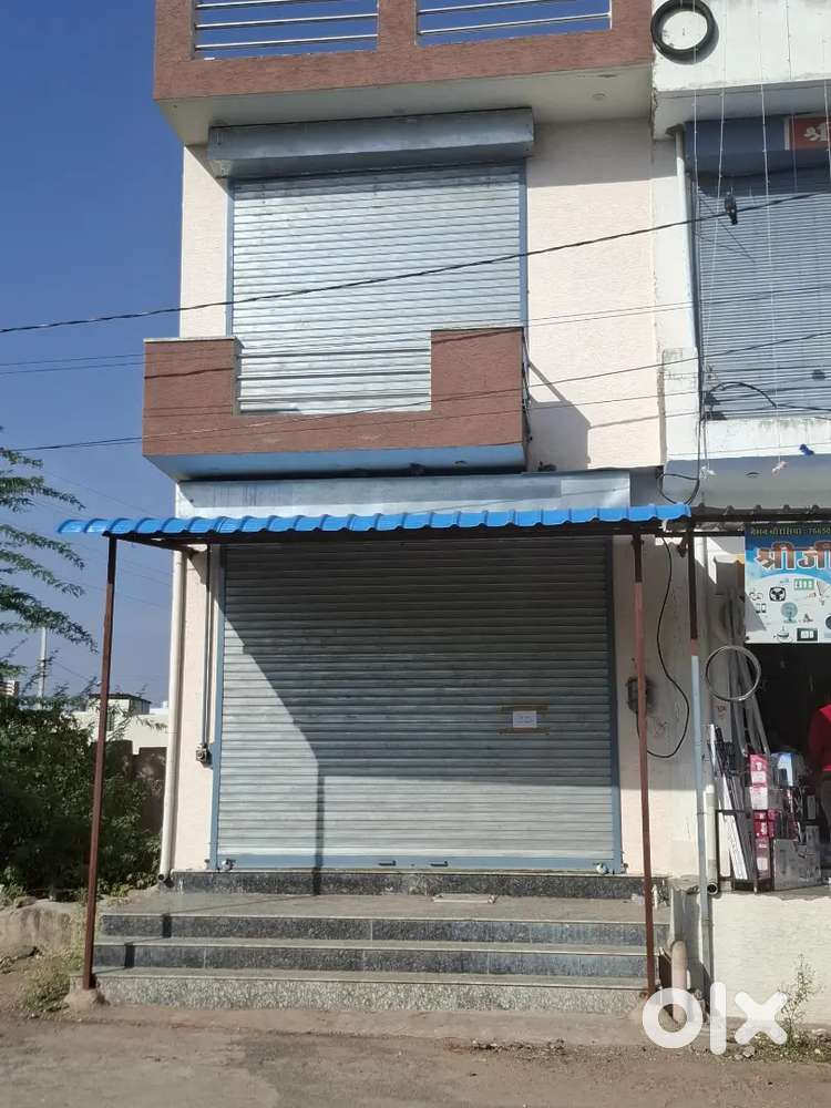 Shop rent 600 square feet