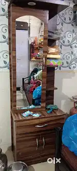 Dressing table with mirror
