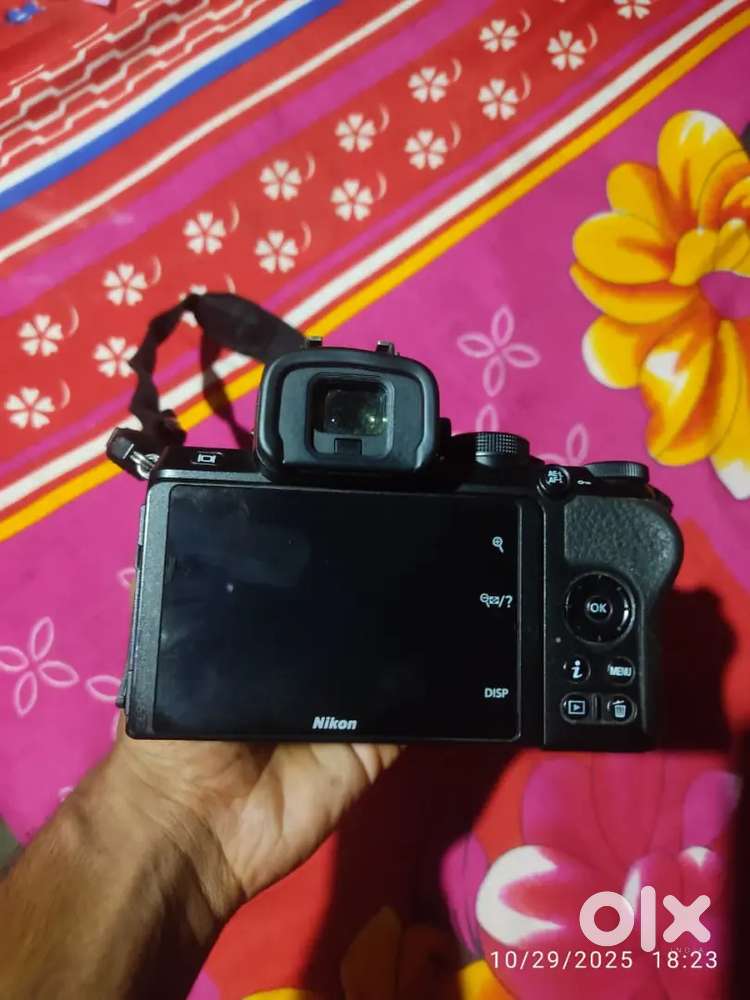 Nikon z50+16-50 kit,Ftz ii 50mm, 2 battery with charger Sutter 44k