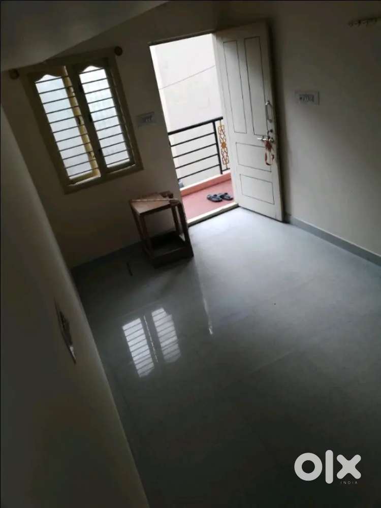 Room is available for RENT ONLY FOR BACHELOR'S NOT FOR FAMILY LADIES