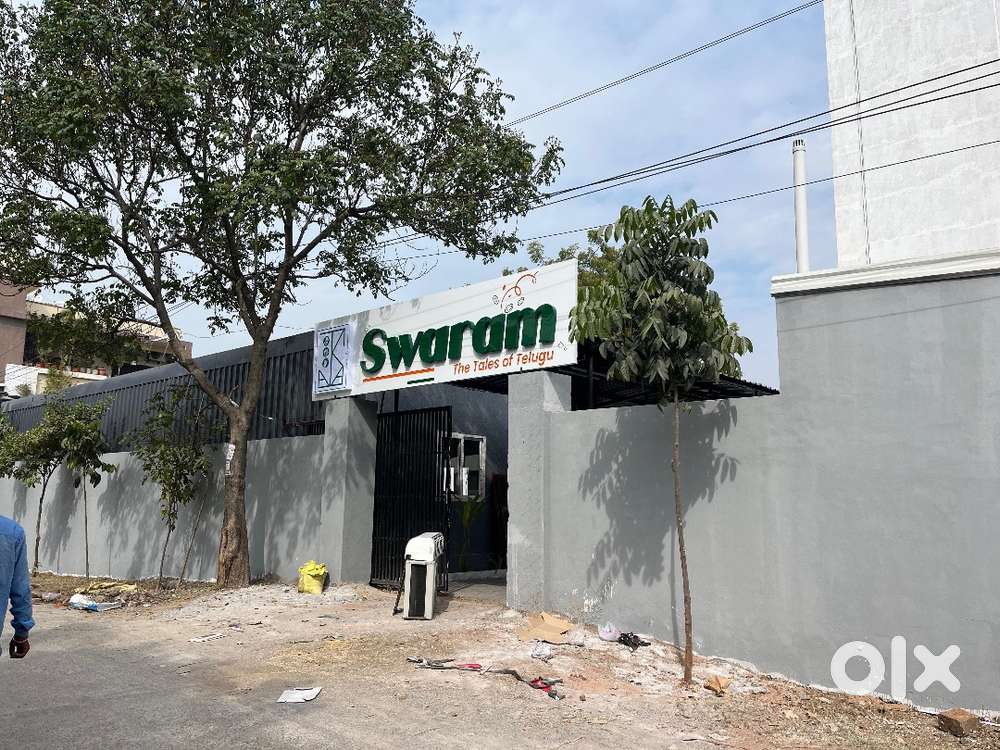 Barely used Restaurant, fully equipped and ready to move