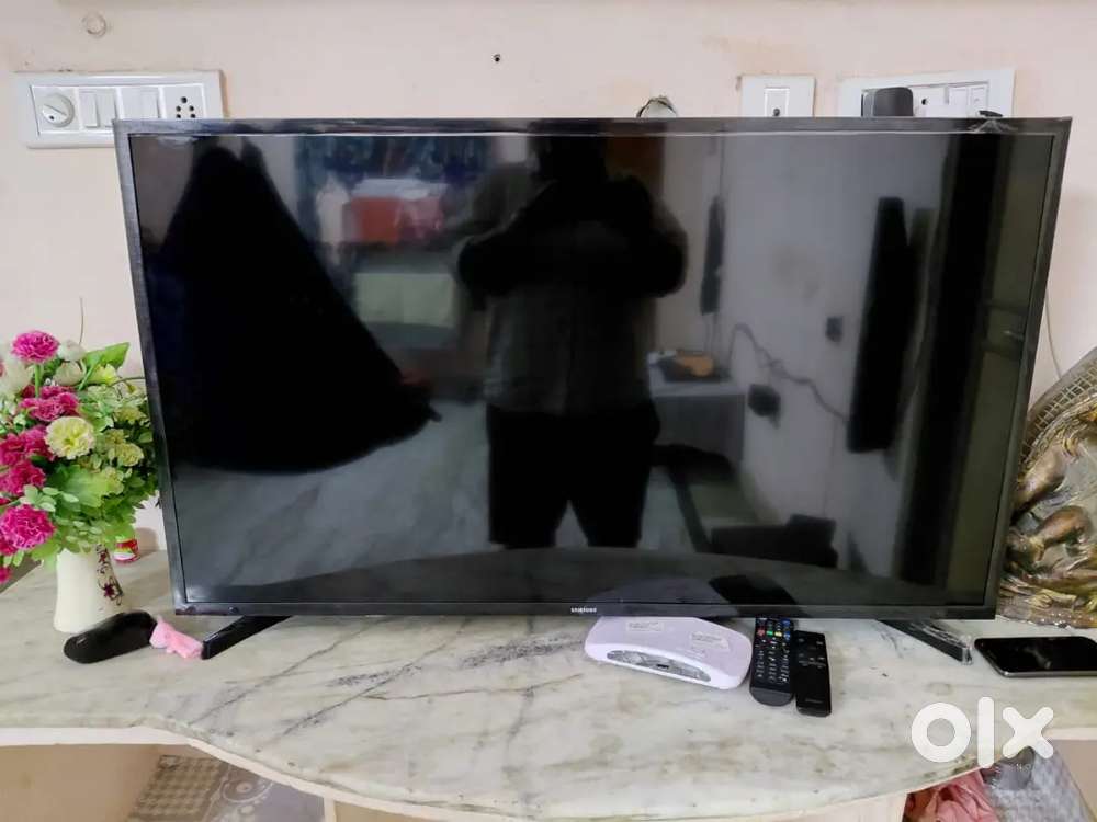 Samsung 43 inc smart  TV