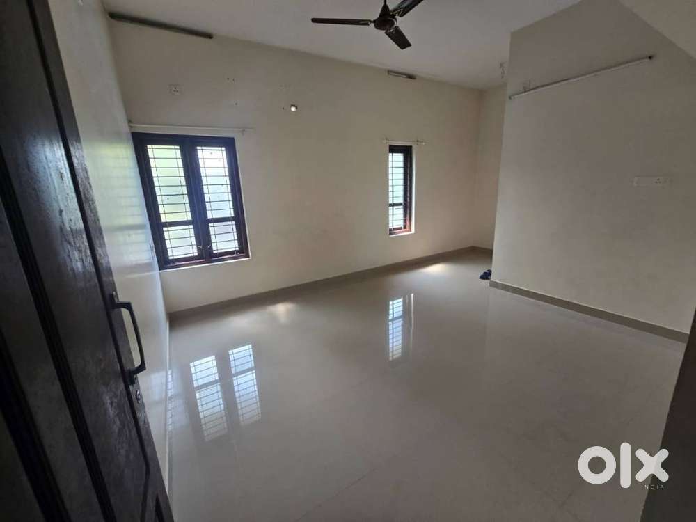THIRUVALLAM 2 BHK FIRST FLOOR HOUSE FOR RENT