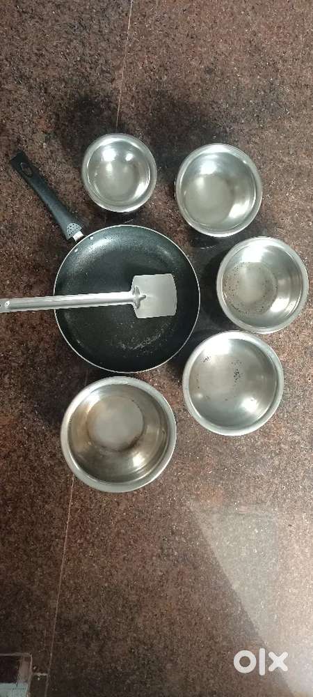 Non-stick pan and dish set bowls