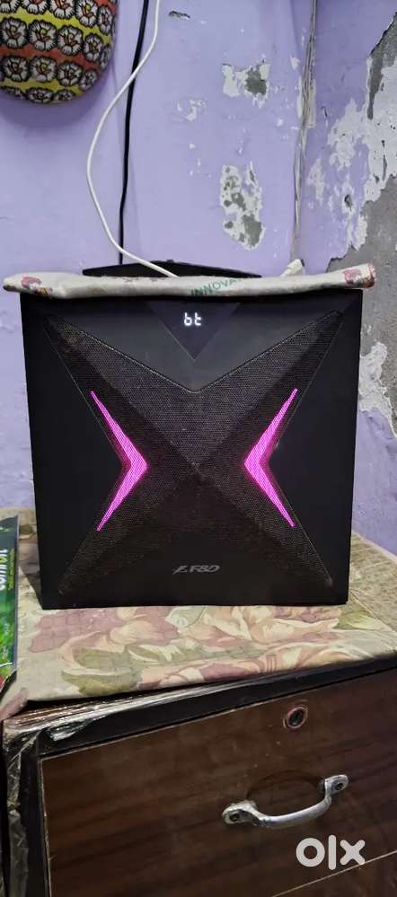 F&d home theater  2sppeaker 1 base