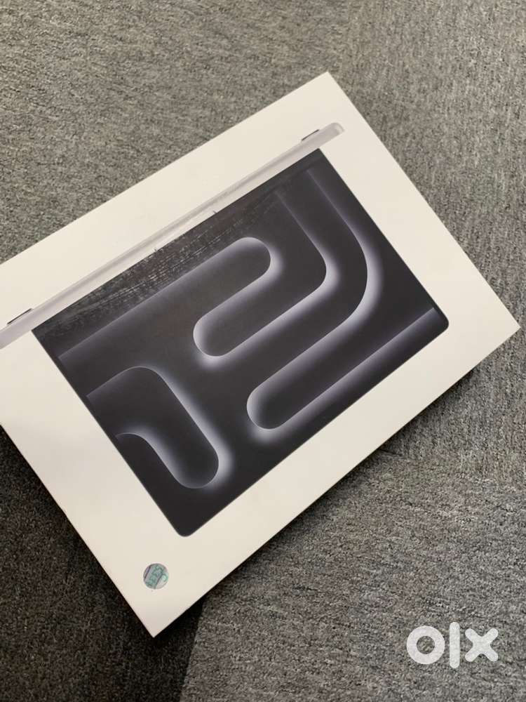 MacBook Pro/Brand New/2025/M5 Chip/24GB RAM/1TB SSD /A3434/Warranty