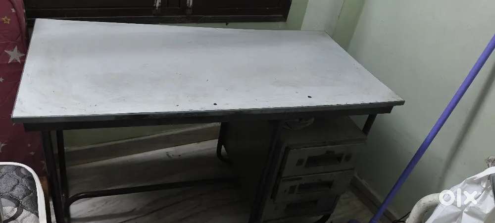 Computer Table