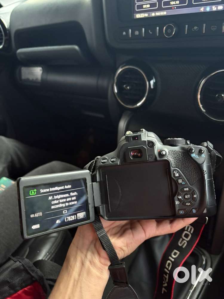 Canon 700D