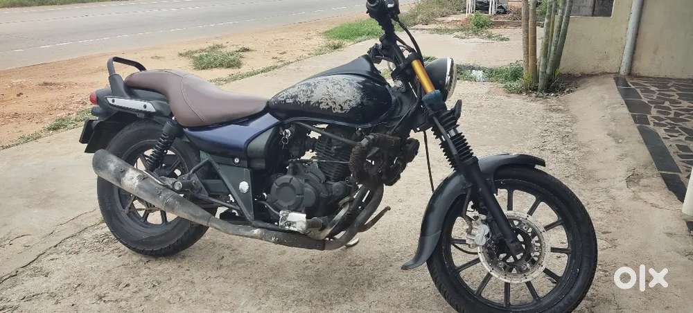 Avenger 150 2017 BS4