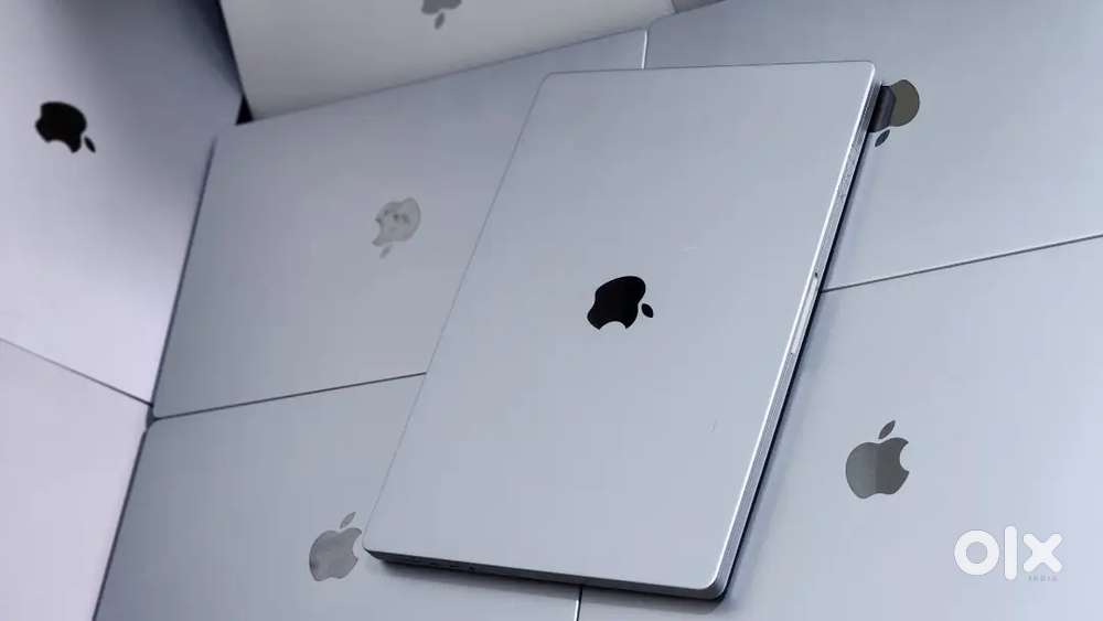 M1 Apple Macbook Pro 32GB Ram 512GB Apple SSD 2022Mfd