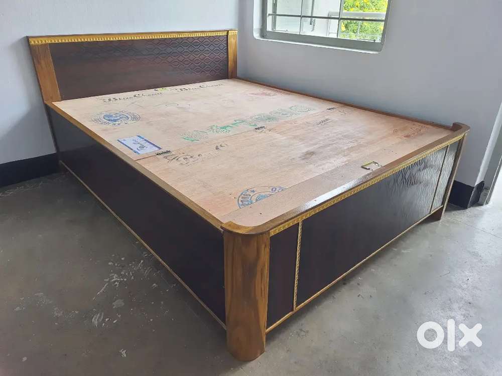 सबसे सस्ता सबसे अच्छा  Newbox bed having size 5/6.5