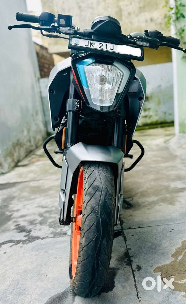 KTM DUKE 200 ABS 2023 MODEL