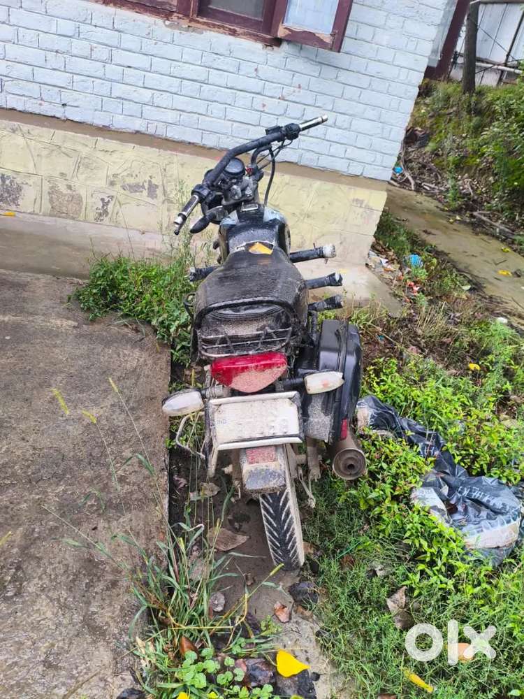 Bajaj ct 100