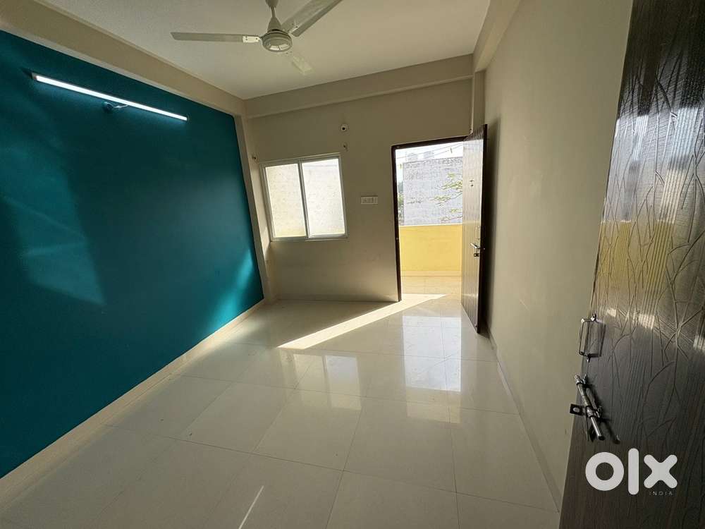 2bhk / 1 bhk unfurnished/ semi furnished