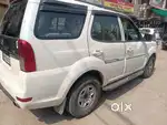 Tata Safari Storme 2015