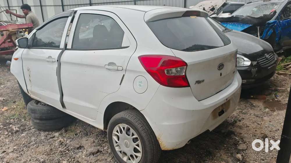 Ford Freestyle diesel 2015 model used car spare parts