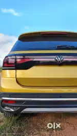 Volkswagen Taigun Topline 1.0 MT Dual Tone  2.5 Years  27,000 km