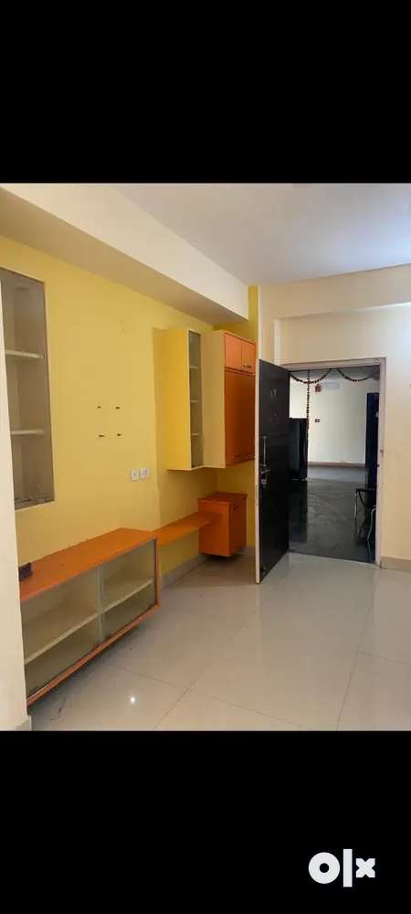 3 Bhk Good Flat For Sell In Apartment Boring Road Society On Road.