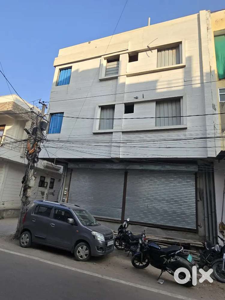 4300 sq. FT Pillar Less for Rent For Office and Gyms