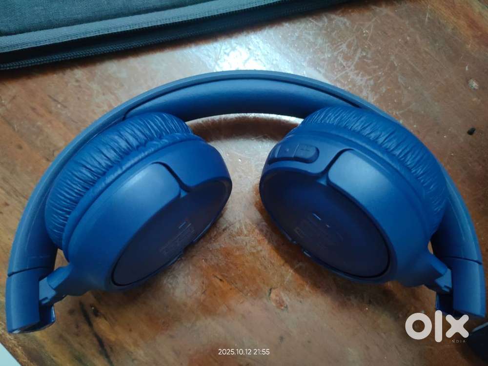 JBL headphone Brand New