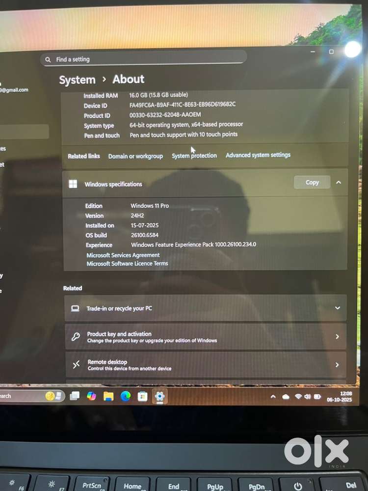 touch screen , snapdragon processor, 16 gb , 512 gb  , windows 11 pro