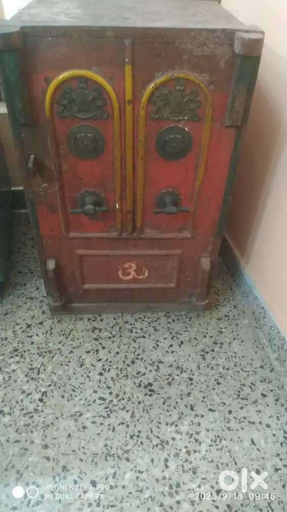Iron safe Locker