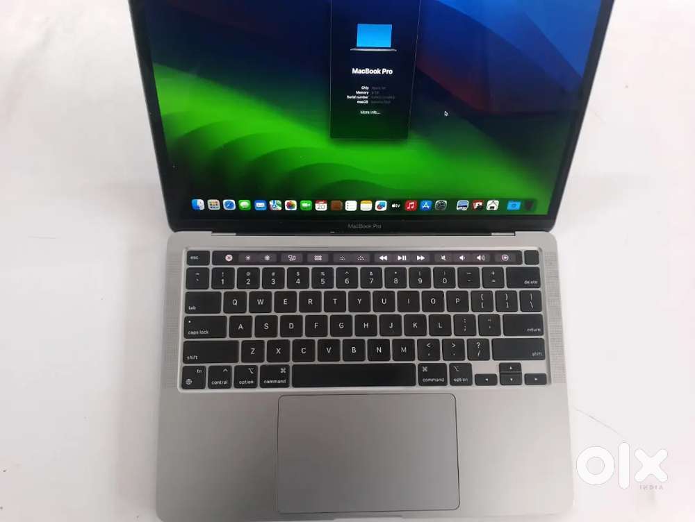 (2020) Mac Book air M1 slim laptop, 8gb ram, 256gb SSD,13.3 screen