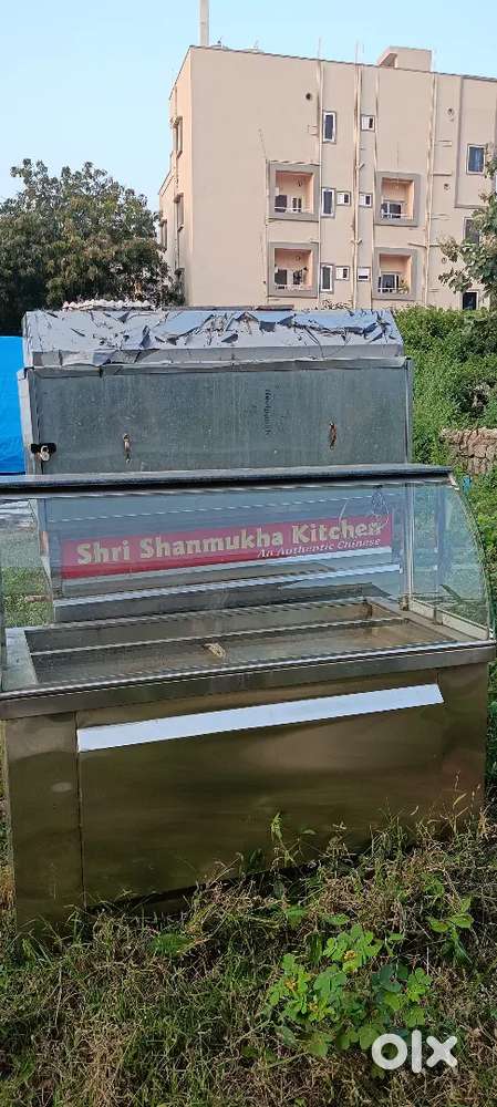 Fast food counter and curry point box