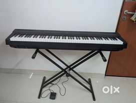 Yamaha P125B Digital Piano