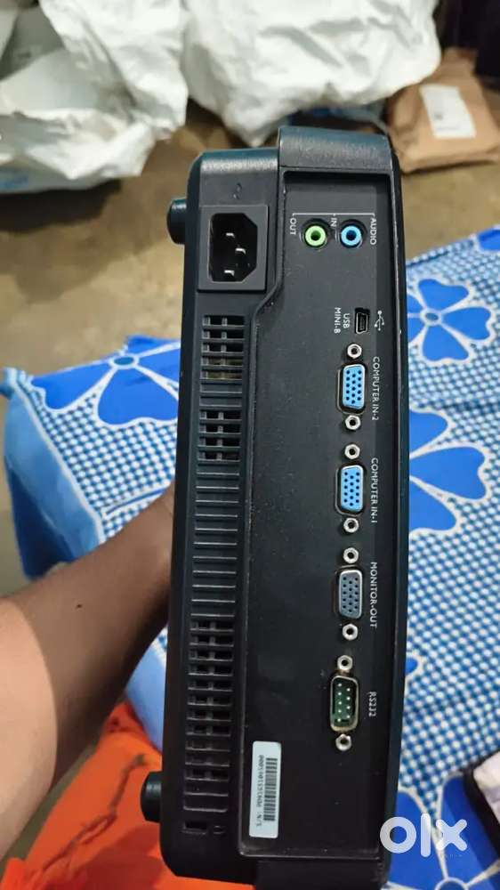 BENQ PROJECTOR