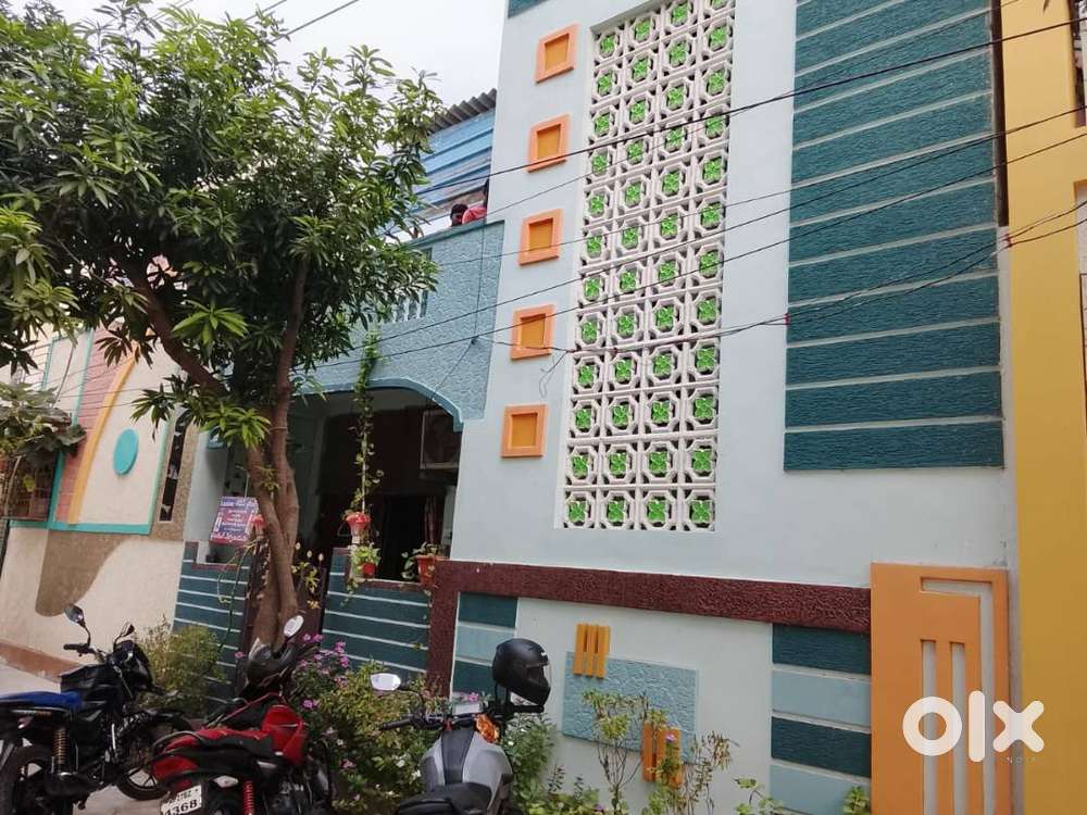 INDIVIDUAL PENT HOUSE FAMILY OR BACHLORE