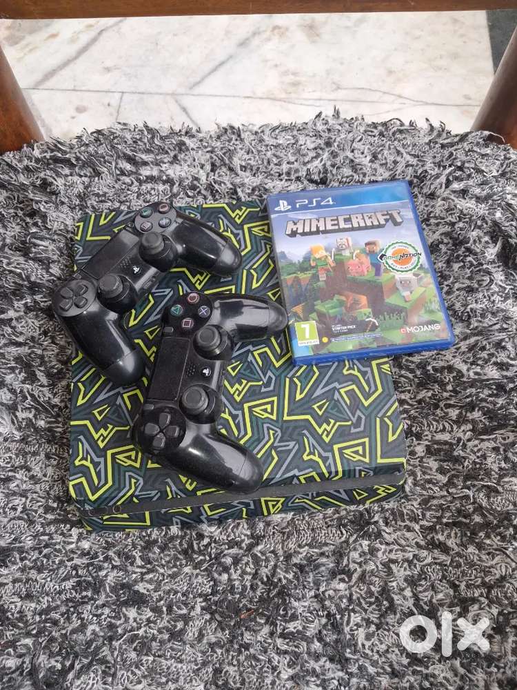 Playstation 4 slim