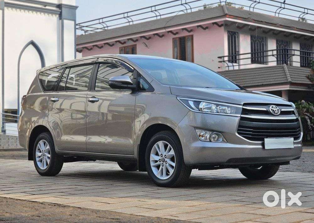 Toyota Innova Crysta 2.8 GX AT, 2017, Diesel