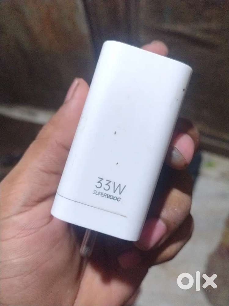 Realme  33 watt adepter  OK h original h Chek krake duga Lena ho lo ok