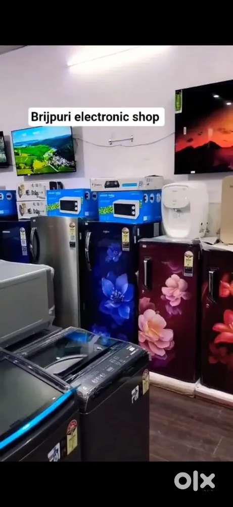 Electronics shop helper