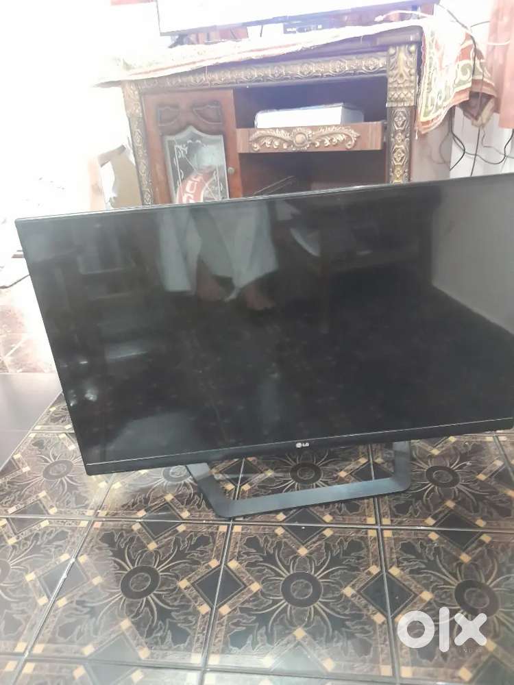 LG tv for sale