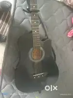 Accostic guiter