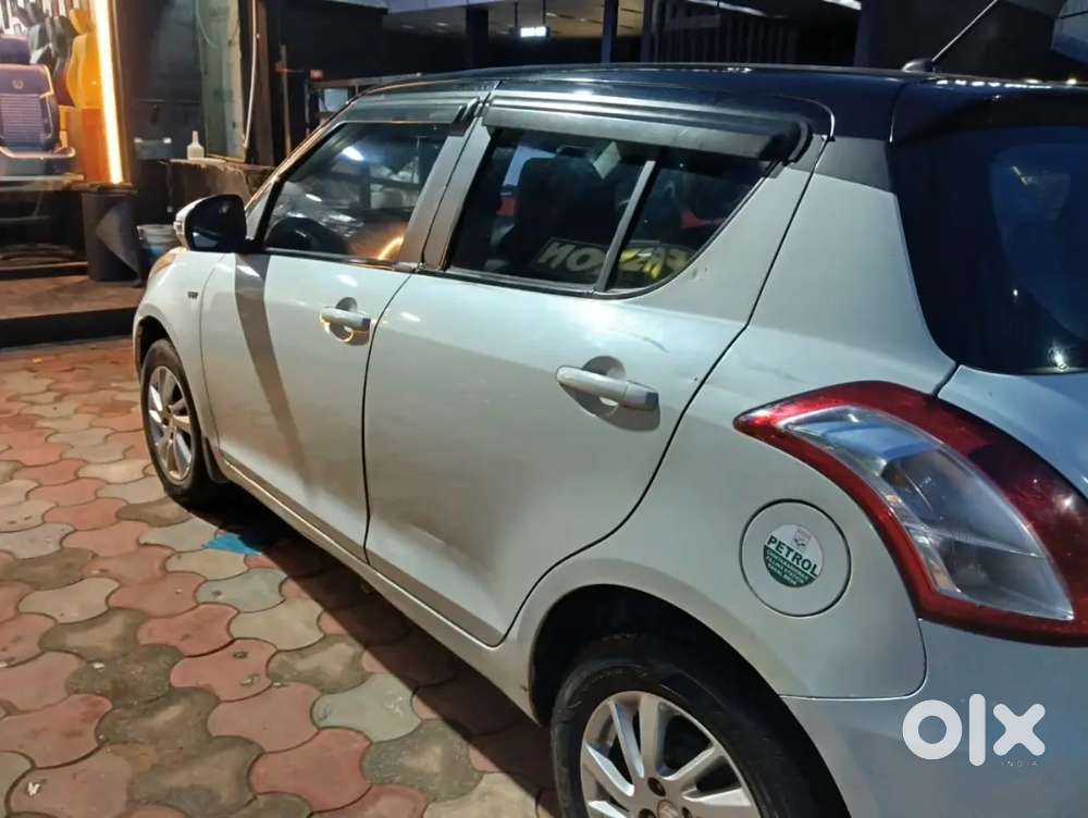 Swift zxi Top model well maintained