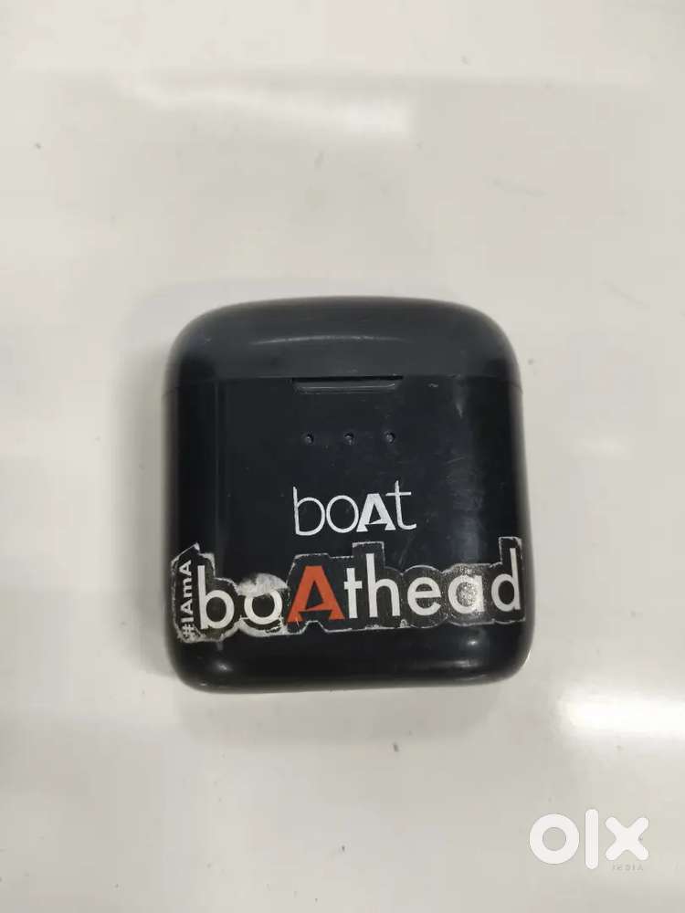 BOAT EARDOPES 131 MODEL IN WELL CONDITION