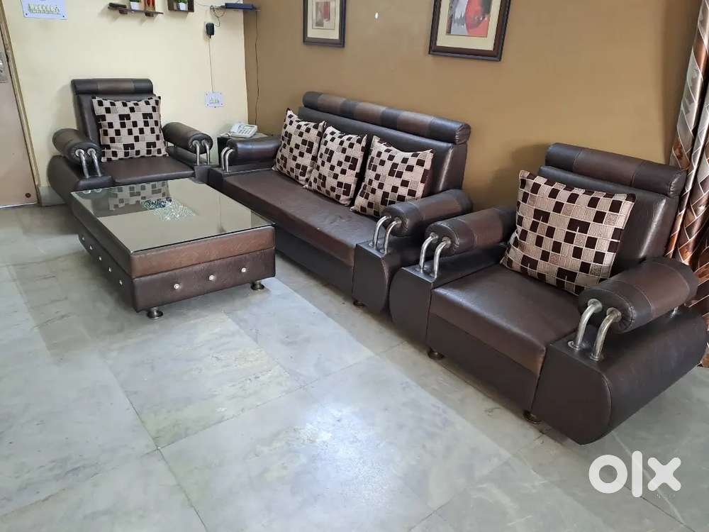 Sofa set with centre table urgent sale