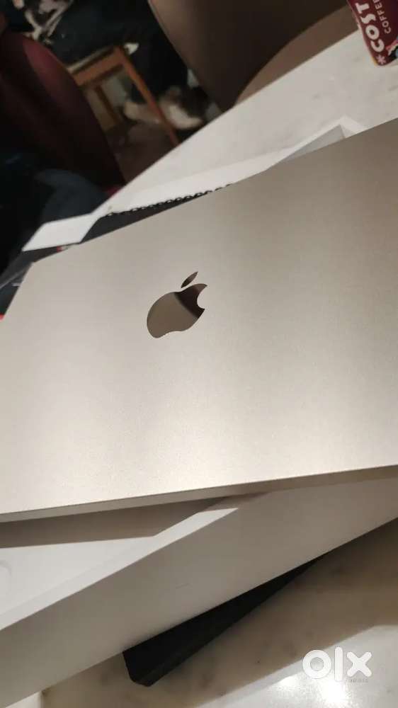 MacBook Air M2